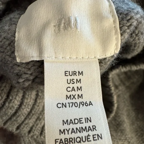 H&M Gray Ribbed Mock Neck Sweater - Picture 10 of 10